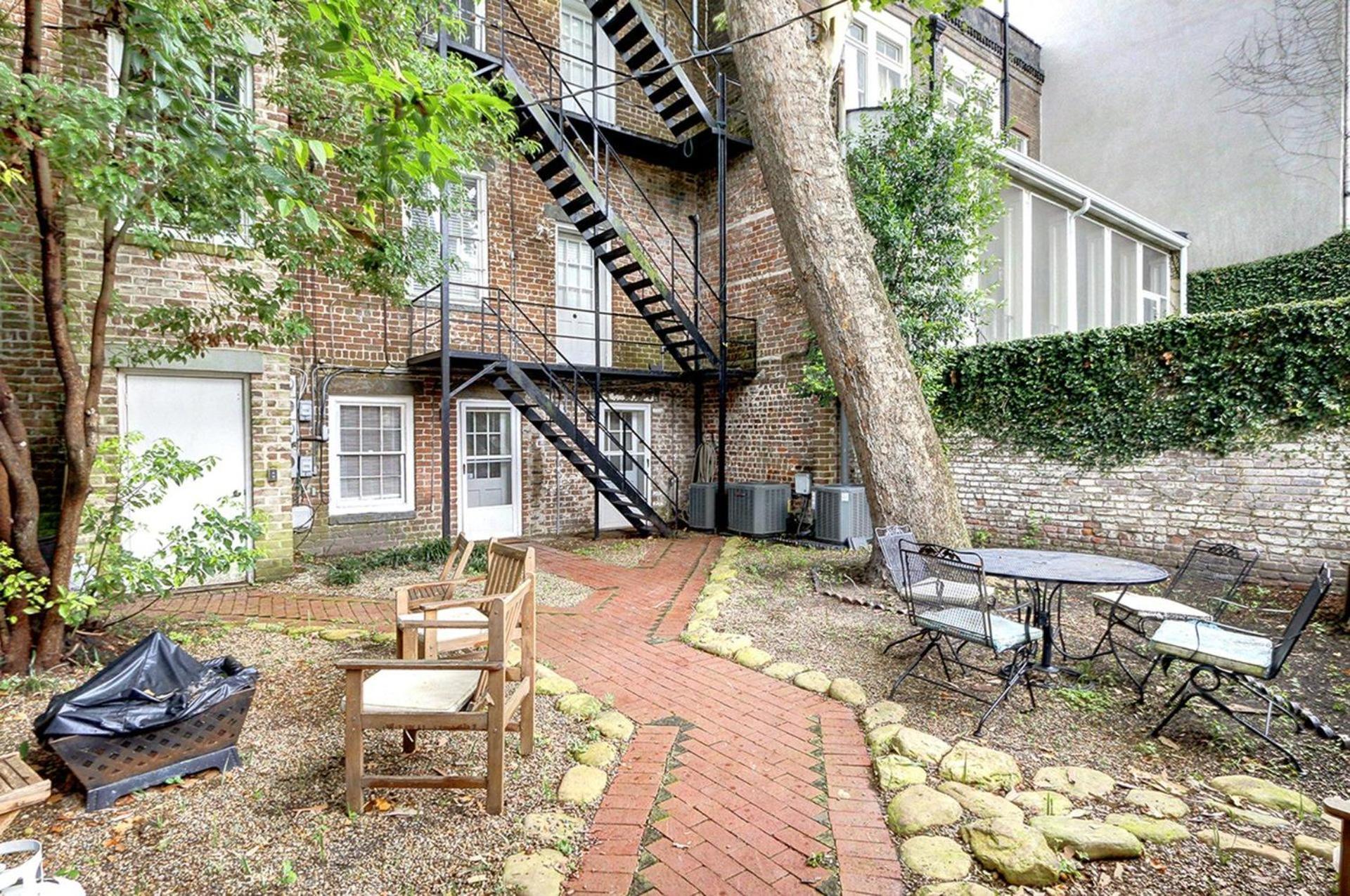 Apartamento Oglethorpe Manor Garden Level Savannah Exterior foto